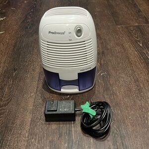 Small dehumidifier